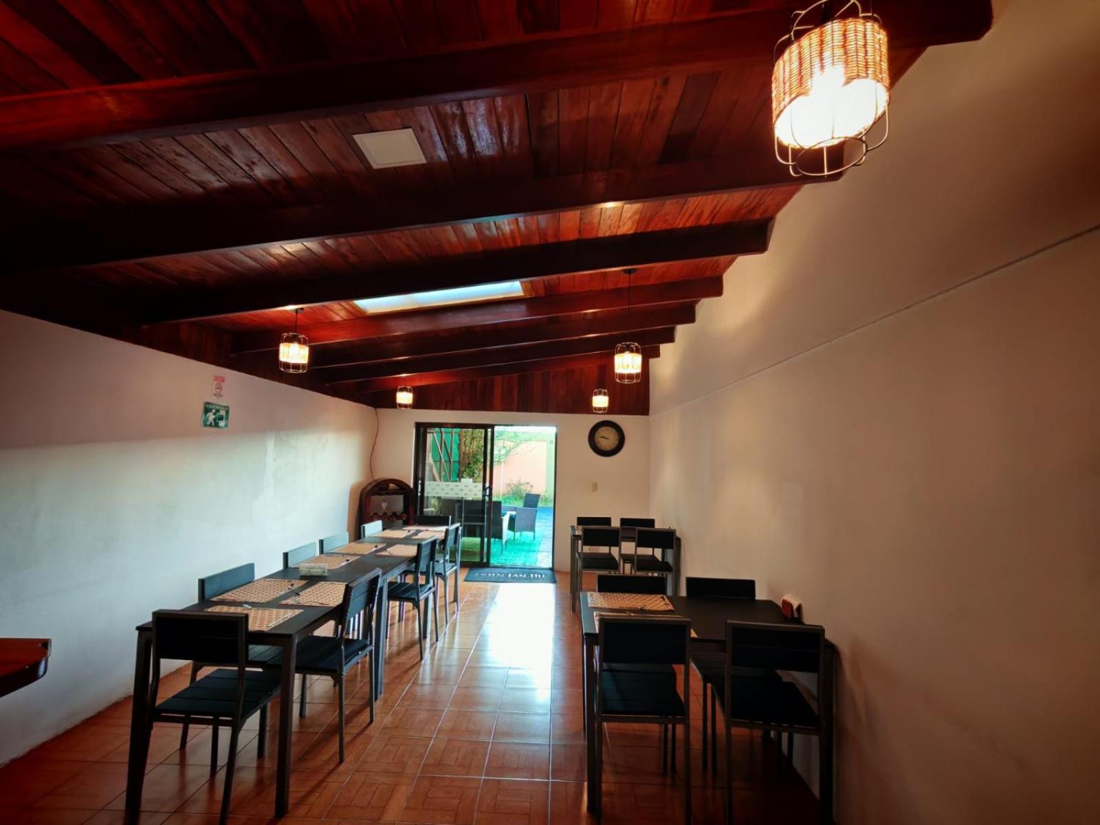 Hotel Las Ardillas Monteverde Exterior photo